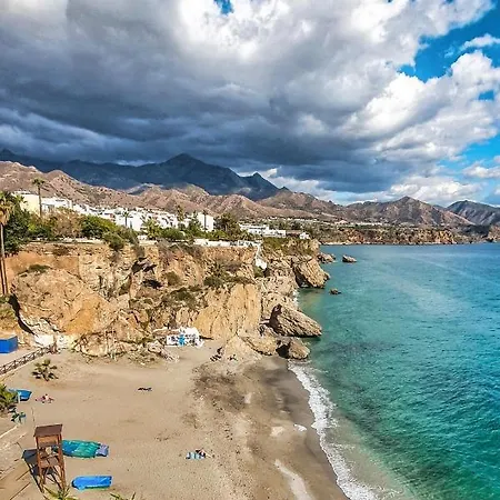 Casa Lola Centro De * Nerja