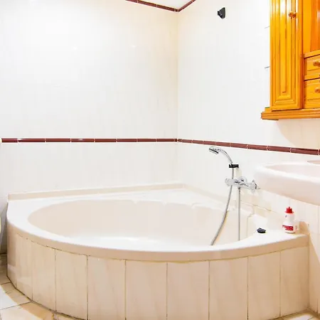 Casa Lola Centro De * Nerja