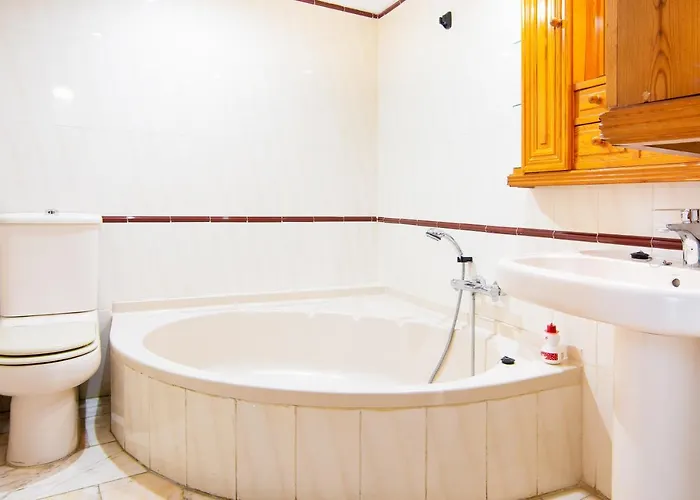 Casa Lola Centro De * Nerja